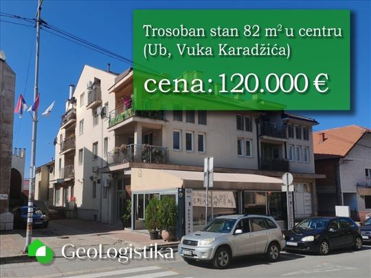 Trosoban stan u centru Uba