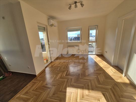 Zvezdarska šuma // 54m2 / odmah useljiv