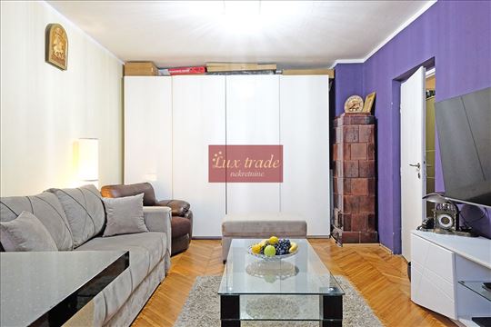 Braće Jerković, uknnjižen, trosoban, mali troškovi