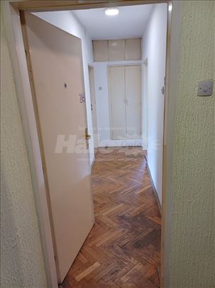 Dvosoban stan prodajem