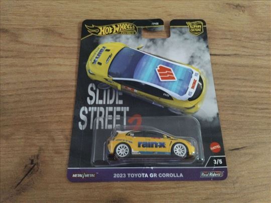 Hot Wheels Premium Slide Street Set