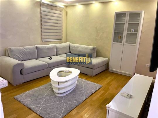 Izvanredan stan u blizini Zemunovog stadiona