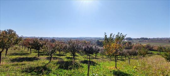 Plac 83 ara sa panoramskim pogledom na planina