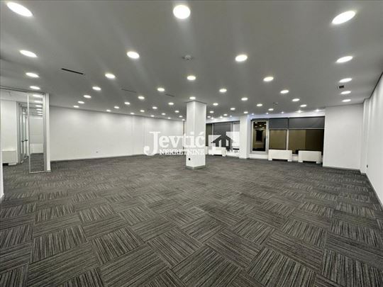 Poslovni prostor u luksuznoj poslovnoj zgradi