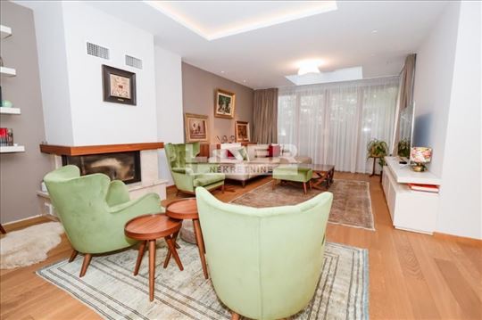 Prelepa, visoko kvalitetna kuća na premijum lokaci