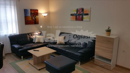 Prodajem dvosoban stan kod Gradske kuce