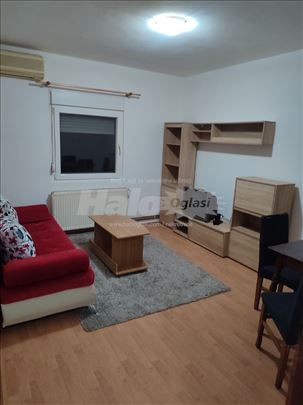 Stan sa uračunatim grejanjem i malim računima