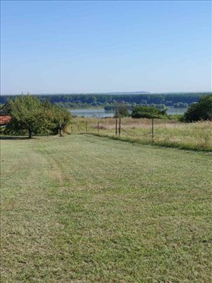 Stari Slankamen, kuća 104m2, 28 ari placa