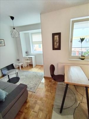 Top, Arena, studio, terasa, namešten i opremljen