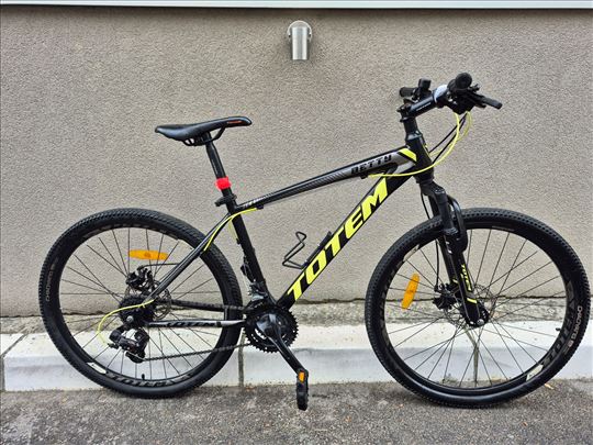 TOTEM betty M 2022 disk kao nov