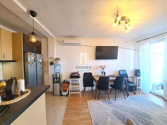 Zvezdarska šuma, uknjižen 2,5 stan