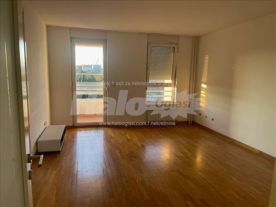 Novi Beograd, Belvil, stan 50m2 sa parking mestom