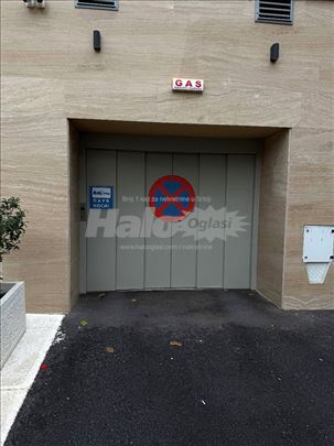 Garažno mesto Cerska