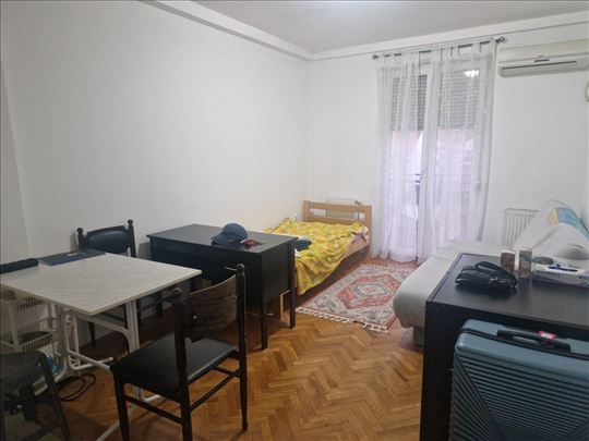 Garsonjera na traženoj lokaciji! Nova Detelinara!