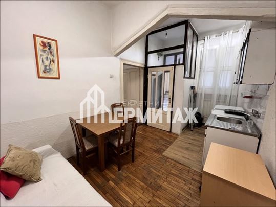 Hitno! Stan u centru grada