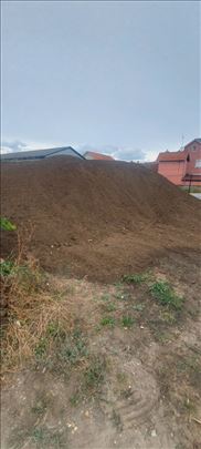 Humus zemlja ugrinovci