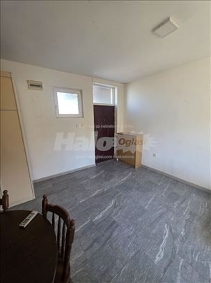 Izdajem stan u Vinci, dobra lokacija, 40m2