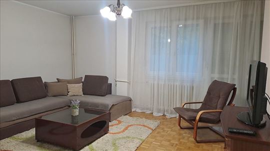 Jednoiposoban stan, Bežanijska kosa I