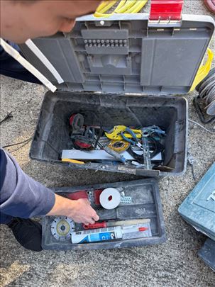 Komplet građevinskog ručnog alata