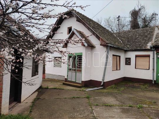 Kuća,Čerević,Centar,kv: 106.00, € 77000, ID: 30001
