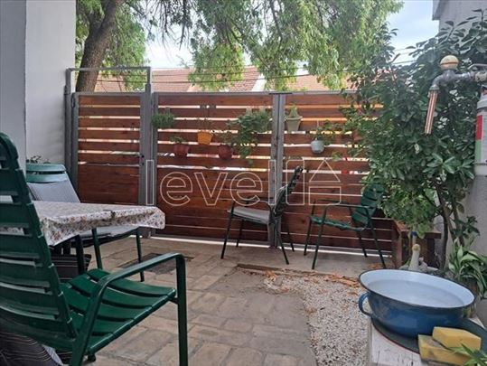 Kuća,Novi Sad,Cara Dušana,kv: 120.00, € 360000, ID