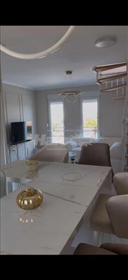 Najluxuzniji stan u Staroj Pazovi