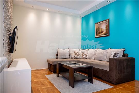 Potpuno namešten - lux