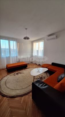 Renoviran stan u centru – 50m², odmah useljiv