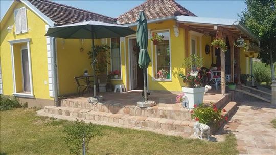 Šarmantna kuća u vojvođanskom stilu