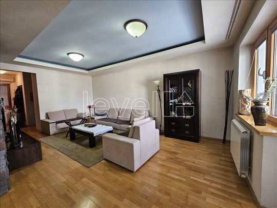 Stan,Novi Sad,Bulevar Oslobođenja,kv: 134.00, € 29