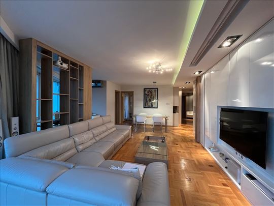 Stan,Novi Sad,Bulevar Patrijarha Pavla,kv: 120.00,