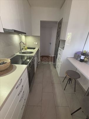 Stan,Novi Sad,Bulevar Patrijarha Pavla,kv: 85.00, 