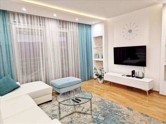 Stan,Novi Sad,Centar,kv: 101.00