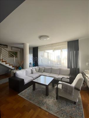 Stan,Novi Sad,Centar,kv: 144.00, € 432000, ID: 100