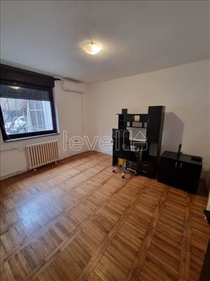 Stan,Novi Sad,Centar,kv: 26.00, € 103000