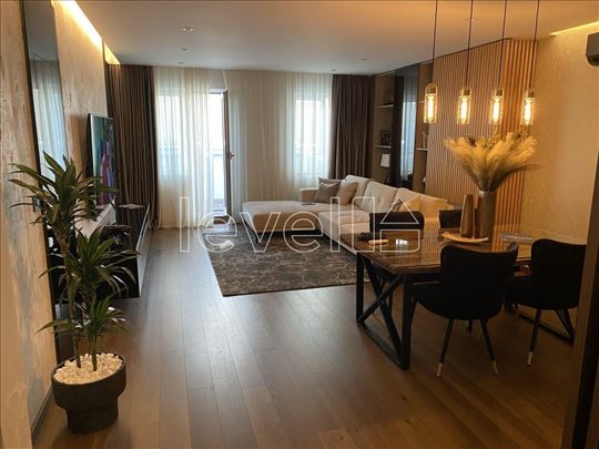 Stan,Novi Sad,Grbavica,kv: 122.00, € 430000