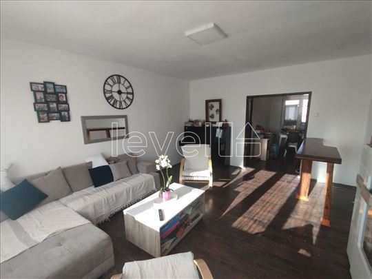 Stan,Novi Sad,Nova Detelinara,kv: 74.00, € 169900