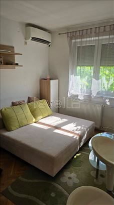 Stan,Novi Sad,Podbara,kv: 24.00, € 71000