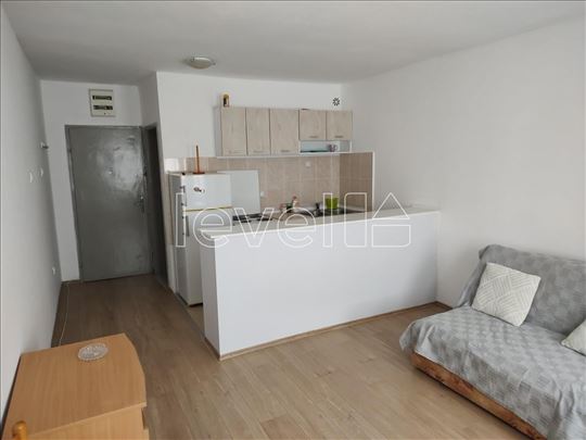 Stan,Novi Sad,Podbara,kv: 24.00, € 71000