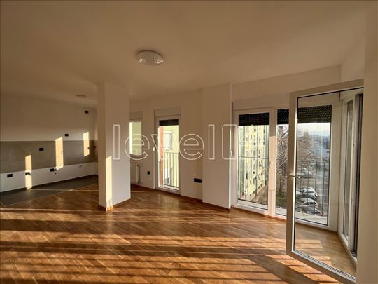 Stan,Novi Sad,Sajam,kv: 67.00, € 207700