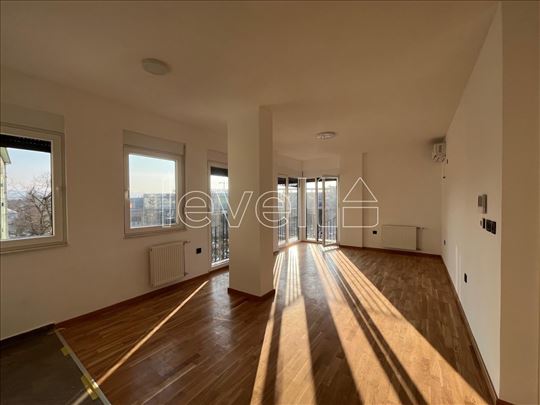 Stan,Novi Sad,Sajam,kv: 67.00, € 207700