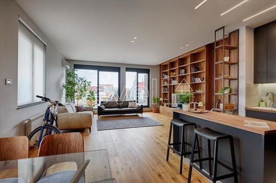 Stan,Novi Sad,Socijalno,kv: 141.00, € 423000