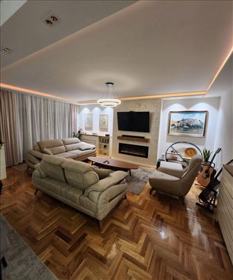 Stan,Novi Sad,Telep,kv: 162.00, € 350000, ID: 1000