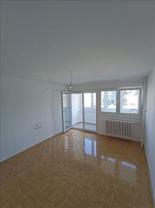 Stan,Novi Sad,Železnička Stanica,kv: 63.00, € 1567