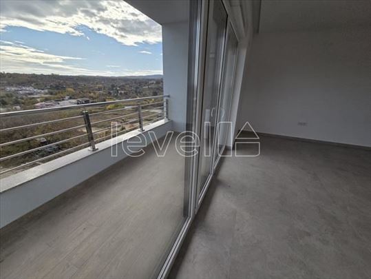 Stan,Sremska Kamenica,Sremska Kamenica,kv: 92.00, 