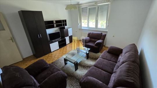 Dvosoban stan bez ulaganja na atraktivnoj lokaciji