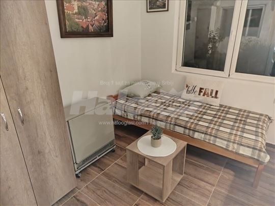 Garsonjera Zemun izdavanje 