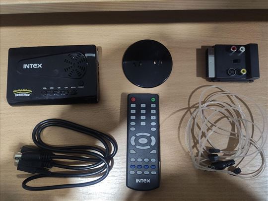 Intex LCD TV Tuner Sky-Pro IT-193 FM sa daljinskim