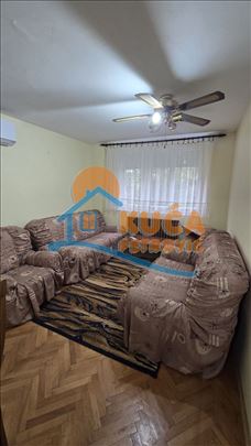 Izdaje se odličan stan na Panteleju, 54m2