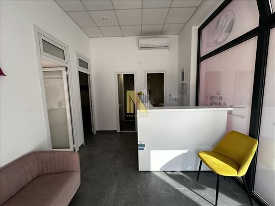 Izdavanje - poslovni prostor/lokal - prometna loka